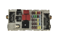 Boîtier Fusibles Fiat Lancia 51799306 CPL 25724