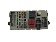Boîtier Fusibles Fiat 51734379 NPL 51733921 CPL 501210050080 Delphi 20547