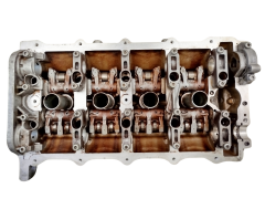 La Culasse Audi A8 077103373AN 3.7 V8 BFL