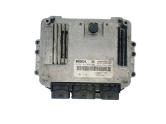 Calculateur 0281012589 8200527725 8200527756 Renault Bosch 36102