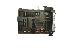 Calculateur BSM -B3 T118470003I 9643498880 PSA Siemens 24314