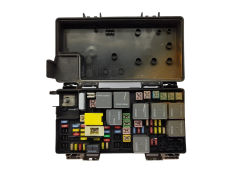 Boîtier Fusibles Jeep 04692235AH KAB0CC04E7 Continental Temic Boîtier Fusibles Jeep 04692235AH KAB0CC04E7 Continental Temic