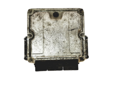 Calculateur 0281011101 8200163528 8200095416 Renault Bosch 18195