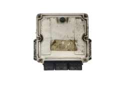 Calculateur 0281010189 8200091416 8200143438 Renault Bosch 42227
