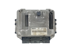 Calculateur 0281011549 8200310863 8200370779 Renault Bosch 45757