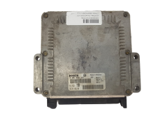 Calculateur 0281010137 9635158480 28FM0152 PSA Bosch 3334