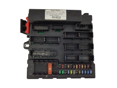 Boîtier Fusibles 519048508 13189924 Opel GM Boîtier Fusibles 519048508 13189924 Opel GM