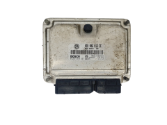 Calculateur 038906012CE 0281010257 Skoda VW Bosch 44710