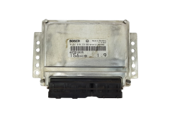 Calculateur Alfa Romeo 0281010335 46761015 15641HB Bosch 17107