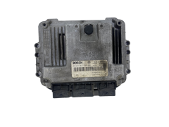 Calculateur 0281011549 8200310863 8200370779 Renault Bosch 51724