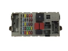 Boîtier Fusibles Fiat 51744898 NPL 46520600 CPL Delphi 20594