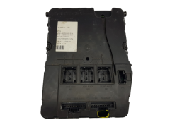 Calculateur Renault UCH X84 N2 8200305575 S118400200I Siemens Calculateur Renault UCH X84 N2 8200305575 S118400200I Siemens