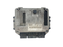 Calculateur 0281011529 8200051608 8200389519 Renault Bosch 44611