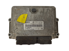 Calculateur 55198058 0281011553 19247EAA Fiat Bosch 13657