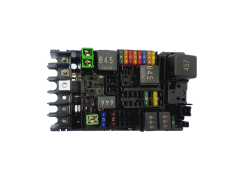 Boîtier Fusibles 3Q0937125 VW Skoda Seat  Boîtier Fusibles 3Q0937125 VW Skoda Seat