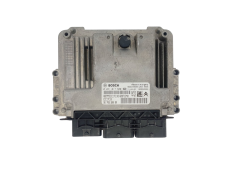 Calculateur 9676830080 0281017600 9666729580 PSA Bosch 43738