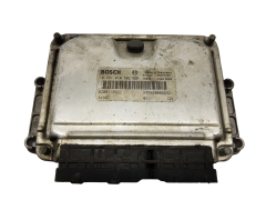 Calculateur Renault 0281010502 8200118522 8200085921 Bosch