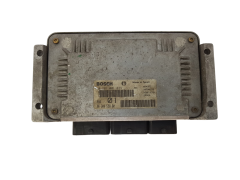 Calculateur 0281001839 9630059880 28FM0279 PSA Bosch 3658