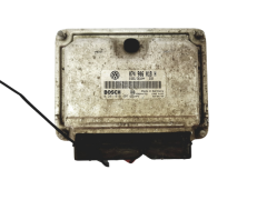 Calculateur 074906018H 0281010407 VW Bosch 16784 Calculateur 074906018H 0281010407 VW Bosch 16784