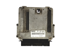 Calculateur 0281019147 237102213R 237102720R Renault Bosch 26614