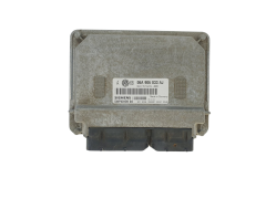 Calculateur 06A906033AJ 5WP40139 VW Bosch