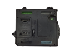 Calculateur Renault 284B18853R S180180060A Continental 18264