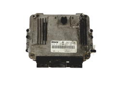 Calculateur 0281011275 8200305678 8200269879 Renault Bosch 24523
