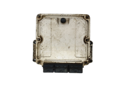 Calculateur 0281010632 8200051608 8200118526 Renault Opel Bosch 42242