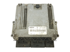 Calculateur 0281017977 237100899R 237101487R Renault Bosch 27928