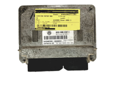 Calculateur 03D906032C 5WP40124 03 VW Siemens 