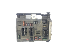 Calculateur BSM-B2 T118470002E 9643498980 PSA Siemens 58991 Calculateur BSM-B2 T118470002E 9643498980 PSA Siemens 58991