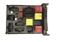 Calculateur 518837018 8200004201E 8200283815 Renault 18987 Calculateur 518837018 8200004201E 8200283815 Renault 18987
