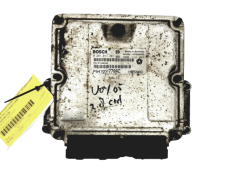 Calculateur 0281011281 P04727770AC Chrysler Bosch 17818
