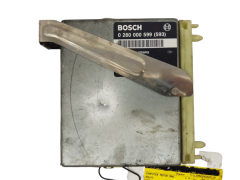 Calculateur Volvo 0280000599 P01367760 Bosch