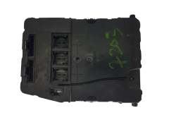 Calculateur UCH X84 N2 8200309690 S118400220D Renault Siemens 2003