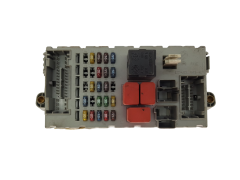 Boîtier Fusibles Fiat 51734379 NPL 51733921 CPL 501210050070
