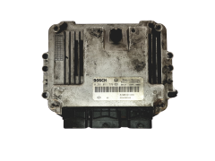 Calculateur 0281011776 8200391966 8200386508 Renault Bosch 24525