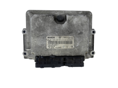 Calculateur 55185365 0281010332 41AAA Alfa Romeo Bosch 49439