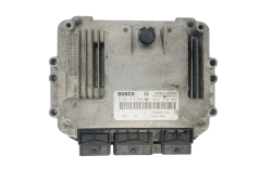 Calculateur Renault 0281013366 8200601334 8200631560 Bosch 44552
