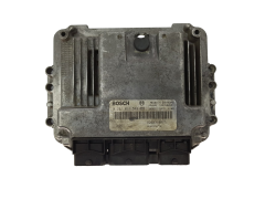 Calculateur 0281011549 8200310863 8200370779 Renault Bosch 13888