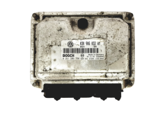 Calculateur 030906032AM 0261206750 VWBosch 