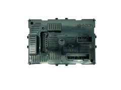 Calculateur BCM L2CR 19759041 8201054128 Renault 31448