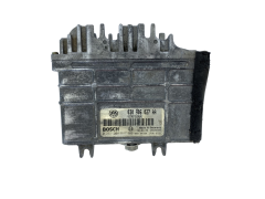 Calculateur 030906027AA 0261204617 VW Bosch 49652