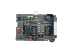 Calculateur BSM B3 PSA 9644038680 Delphi 38435