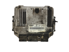 Calculateur 8200391971 0281011275 8200269879 Renault Bosch 24495