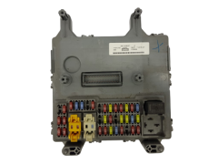 Boîtier Fusibles Jeep 56010436AC