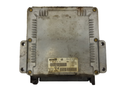 Calculateur PSA 0281010747 9643524880 28FM0328 Bosch 21528