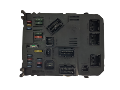Calculateur BSI E02-00 S118085220A 9649627880 PSA Siemens 1750