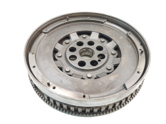Volant Moteur Bimasse 123102067R 1.6 dci Renault Megane Scenic 3 Nissan Volant Moteur Bimasse 123102067R 1.6 dci Renault Megane Scenic 3 Nissan