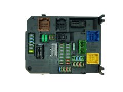 Calculateur BSI-Q04-01 9806687980 01 S180204004B PSA Continental